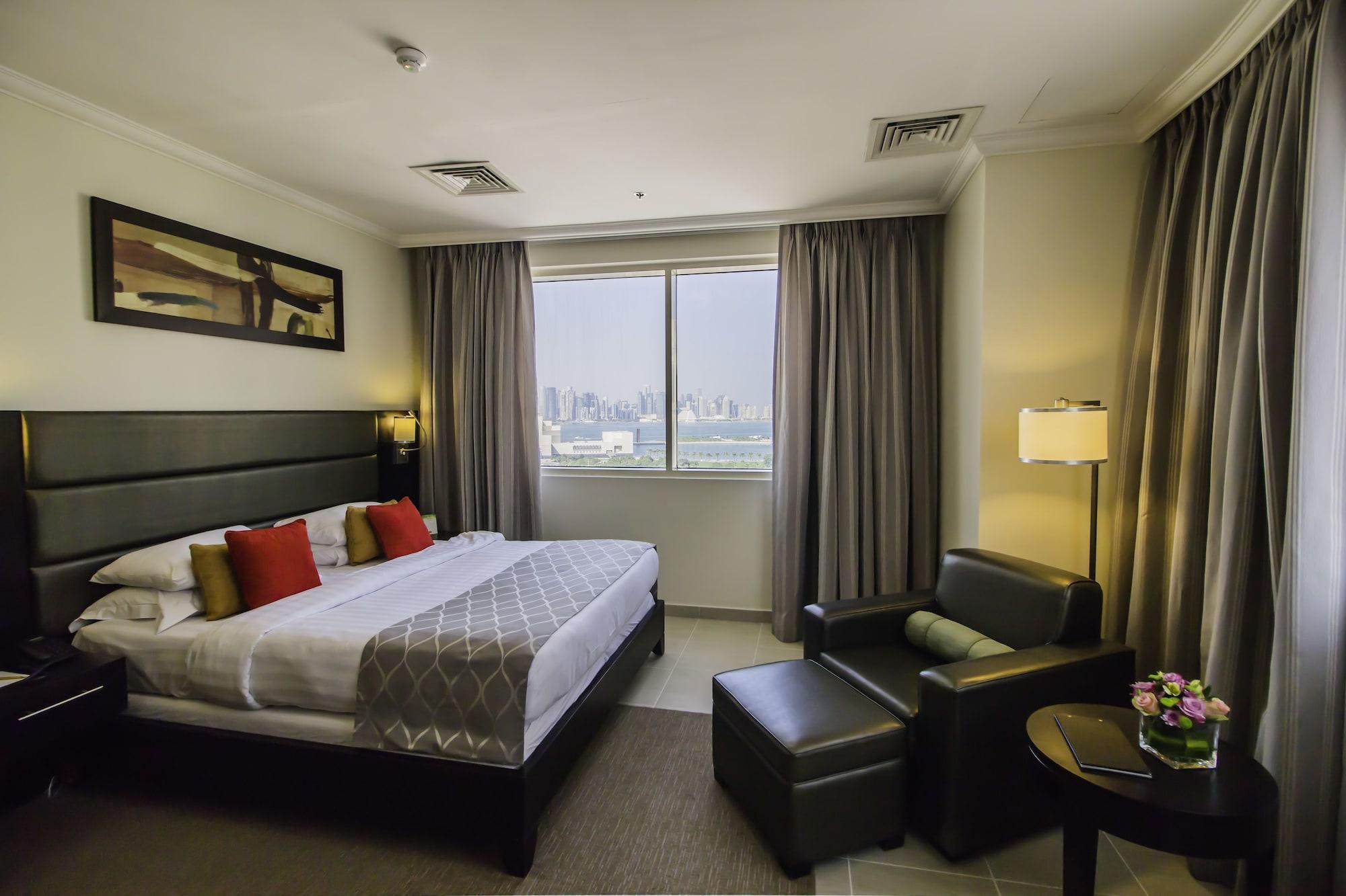 The Royal Riviera Hotel Doha Exteriör bild