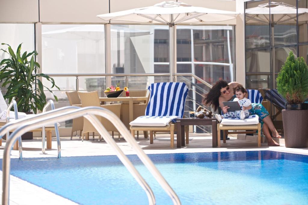 The Royal Riviera Hotel Doha Exteriör bild