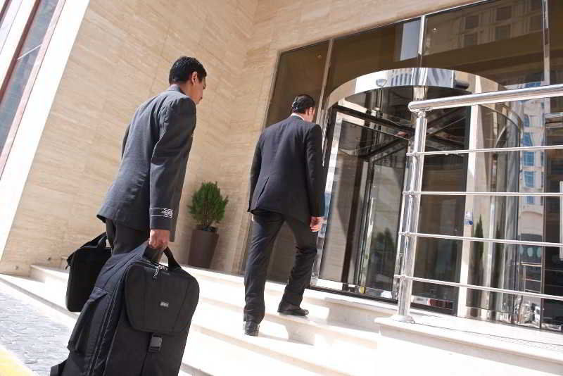 The Royal Riviera Hotel Doha Exteriör bild